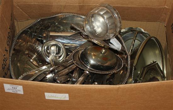 Silver plated punch bowl, ladle and cups and a quantity of plated items(-)